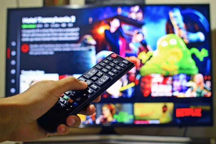 Cara Merubah TV Ke AV Tanpa Remote di Polytron, LG, Samsung, Sharp, Toshiba, Panasonic, Sony, TCL, Aqua, Coocaa